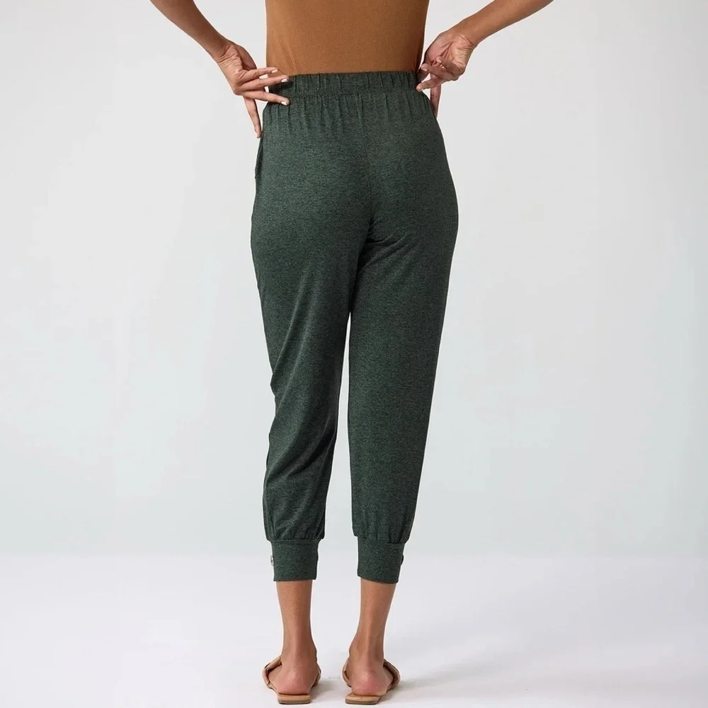 Tillage Sophisticated Cropped Pants Lightweight Joggers